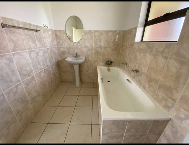 BEDROOM SECTIONAL TITLE FOR SALE IN PARKRAND